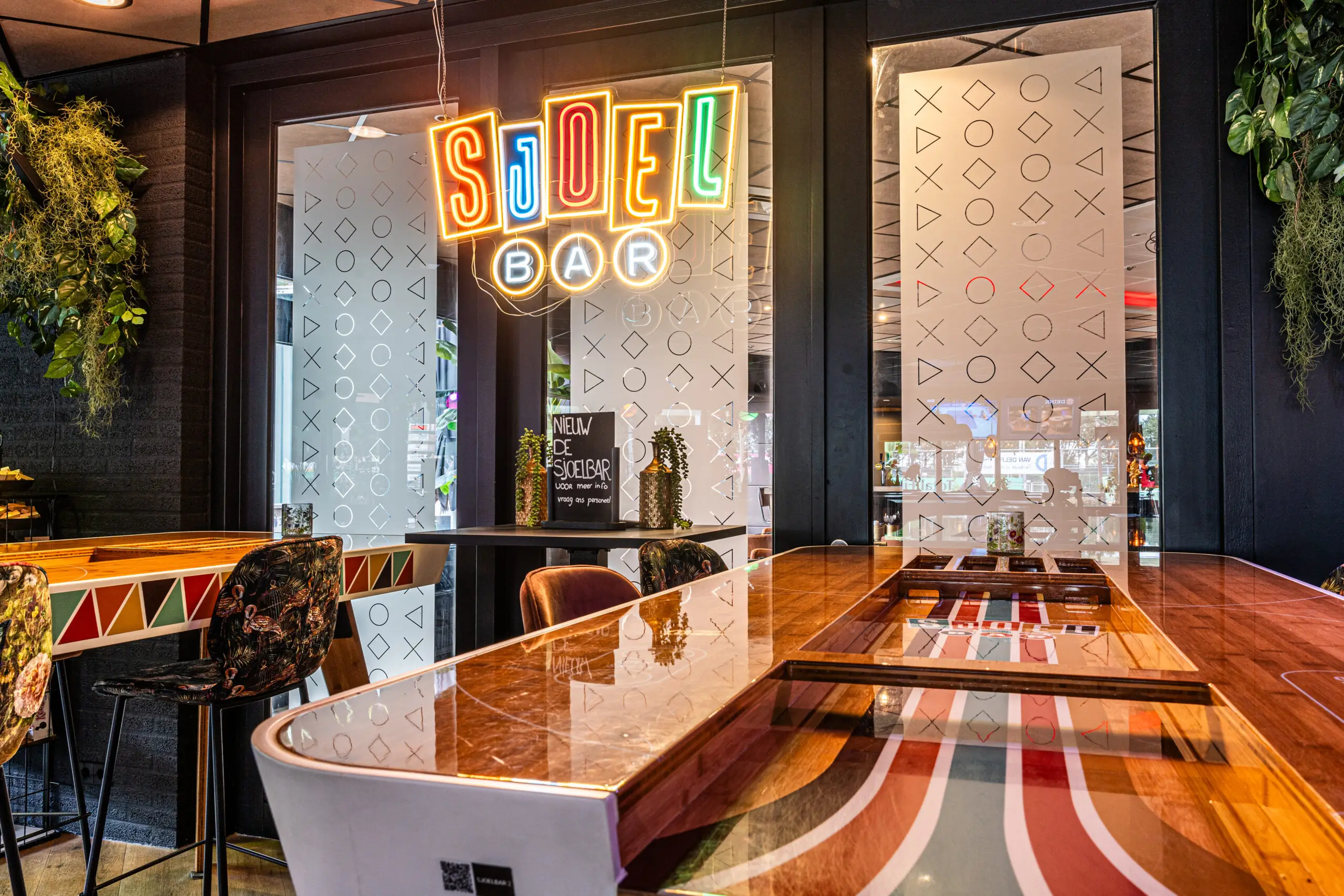 Sjoelbar neon light