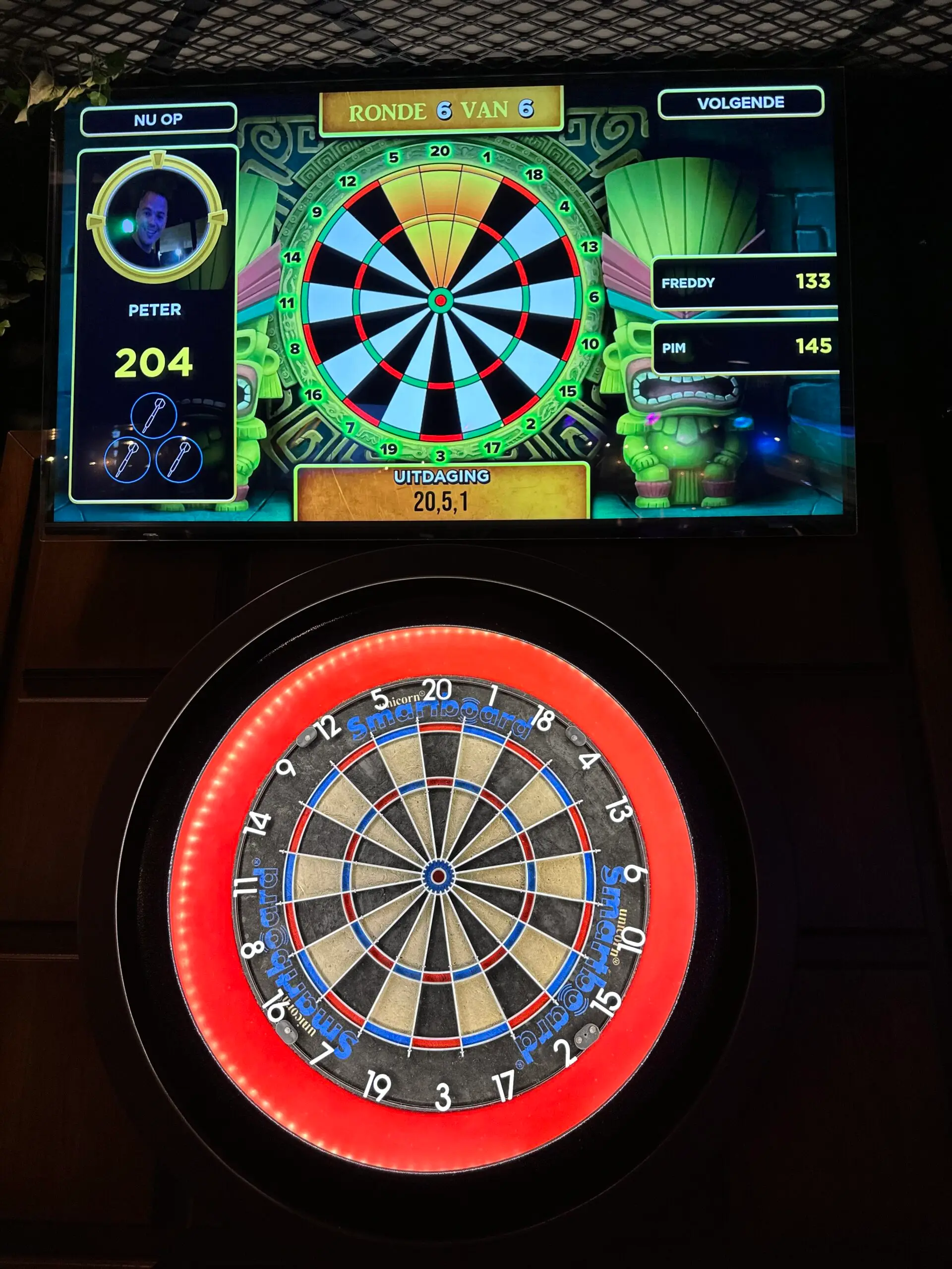 Interactive Dartlane met spelletje Halve it