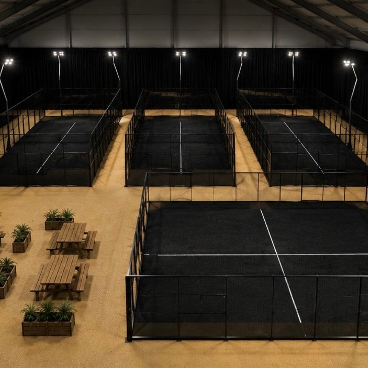 Renderafbeelding nieuwe indoor padelbanen De Hoge Heide